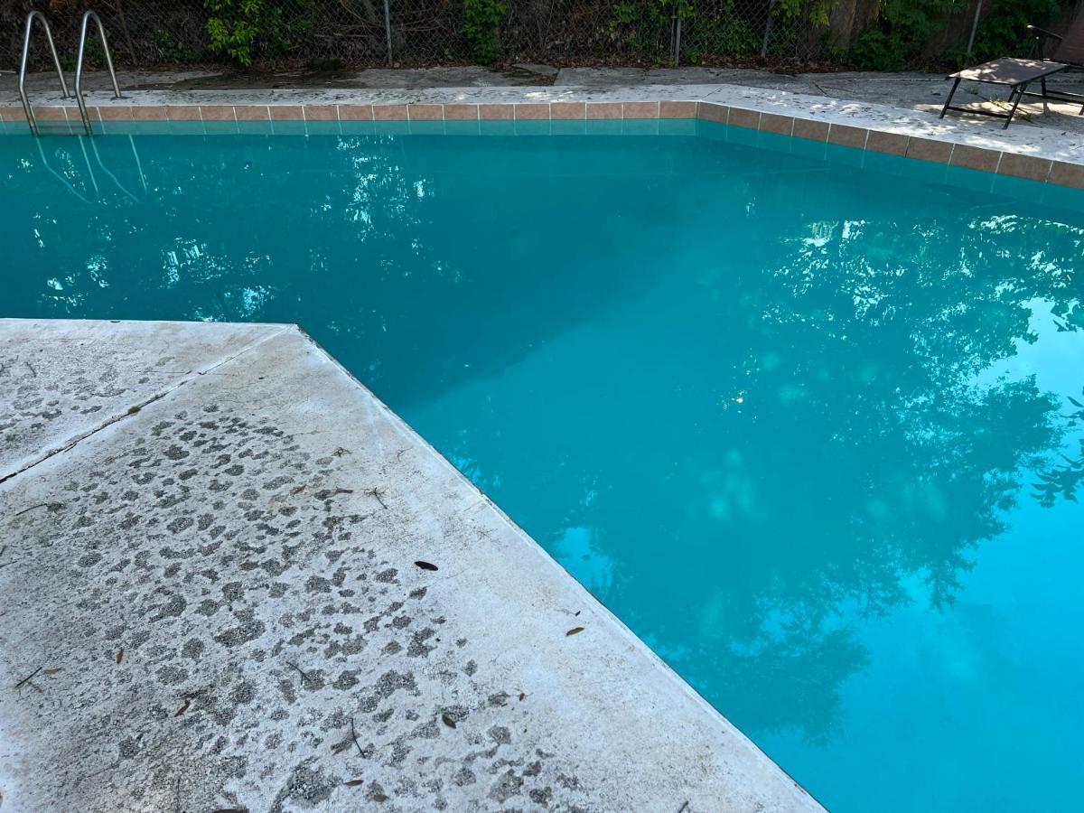 ג'קסונוויל Pool Home Sleeps 6 With Large Fenced Yard מראה חיצוני תמונה